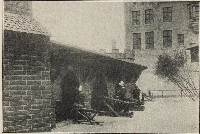 Illustration ur Utställningen i Stockholm 1897. Beskrifning i ord och bild öfver Allmänna konst- & industriutställningen (1897), sida 325