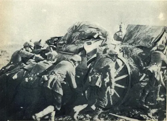 Illustration ur Världen i brand. En bokfilm över det stora kriget 1914-1918 (1935), sida 102